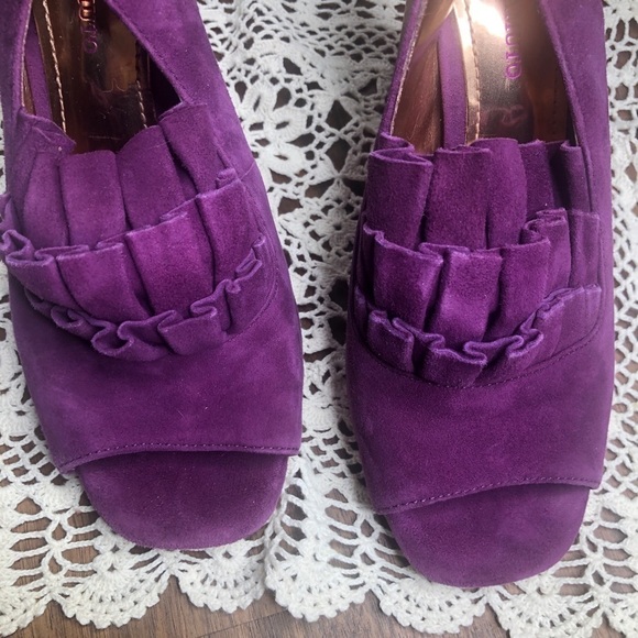 Vince Camuto Purple Suede Sling Back Heel Stack - Picture 2 of 9